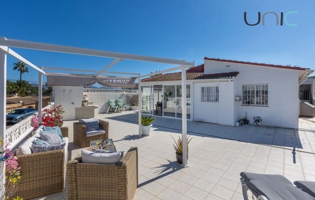 4 quarto Moradia para venda em La Nucia com garagem - 399 000 € (Ref: 9688495)