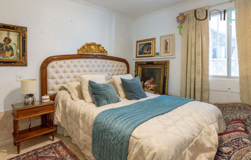 4 quarto Moradia para venda em La Nucia com garagem - 399 000 € (Ref: 9688495)