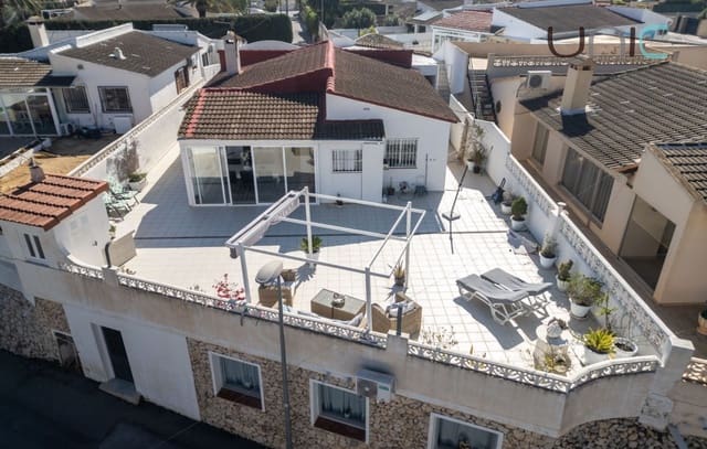 4 quarto Moradia para venda em La Nucia com garagem - 399 000 € (Ref: 9688495)