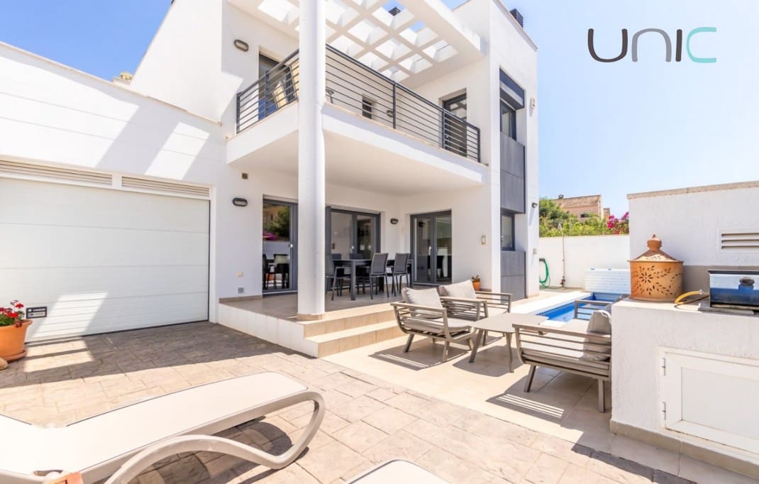 4 soveværelse Villa til salg i Albir med swimmingpool - € 795.000 (Ref: 9713900)