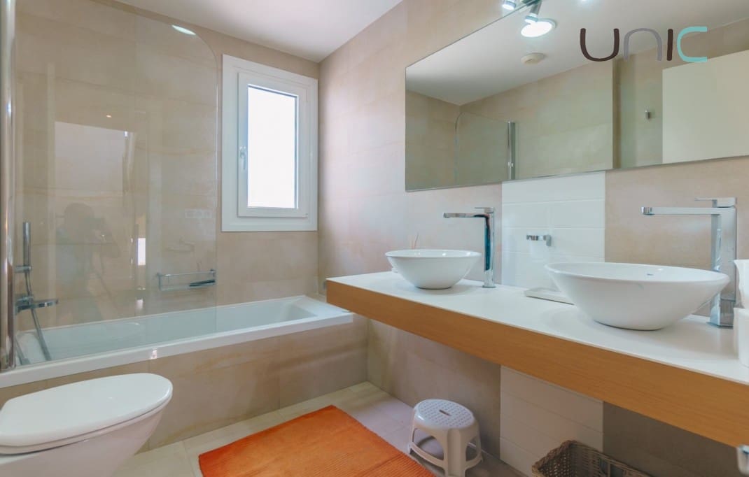 4 soveværelse Villa til salg i Albir med swimmingpool - € 795.000 (Ref: 9713900)