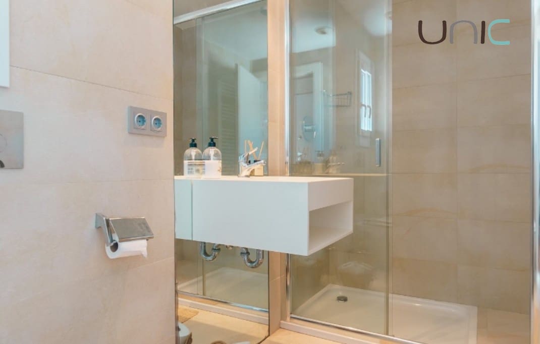 4 soveværelse Villa til salg i Albir med swimmingpool - € 795.000 (Ref: 9713900)