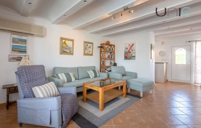 3 makuuhuone Omakotitalo myytävänä paikassa Albir, Alfaz del Pi / L'Alfàs del Pi mukana uima-altaan - 360 000 € (Ref: 9821608)
