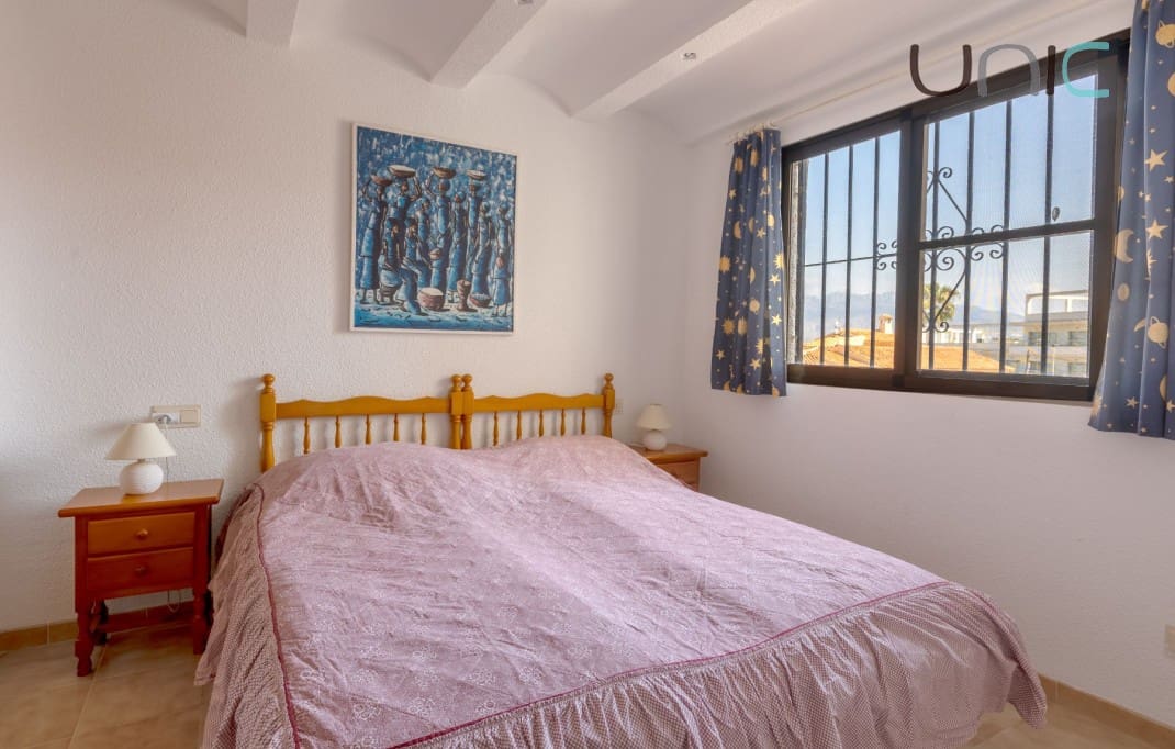 3 makuuhuone Omakotitalo myytävänä paikassa Albir mukana uima-altaan - 360 000 € (Ref: 9821608)