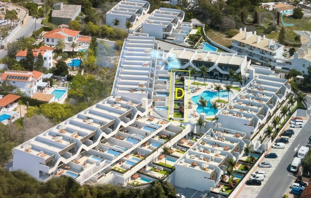 2 bedroom Apartment for sale in Alfaz del Pi / L'Alfas del Pi with pool - € 274,000 (Ref: 9850412)
