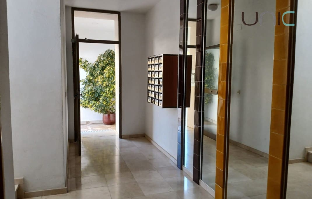 2 bedroom Apartment for sale in Albir with pool - € 275,000 (Ref: 9863572)