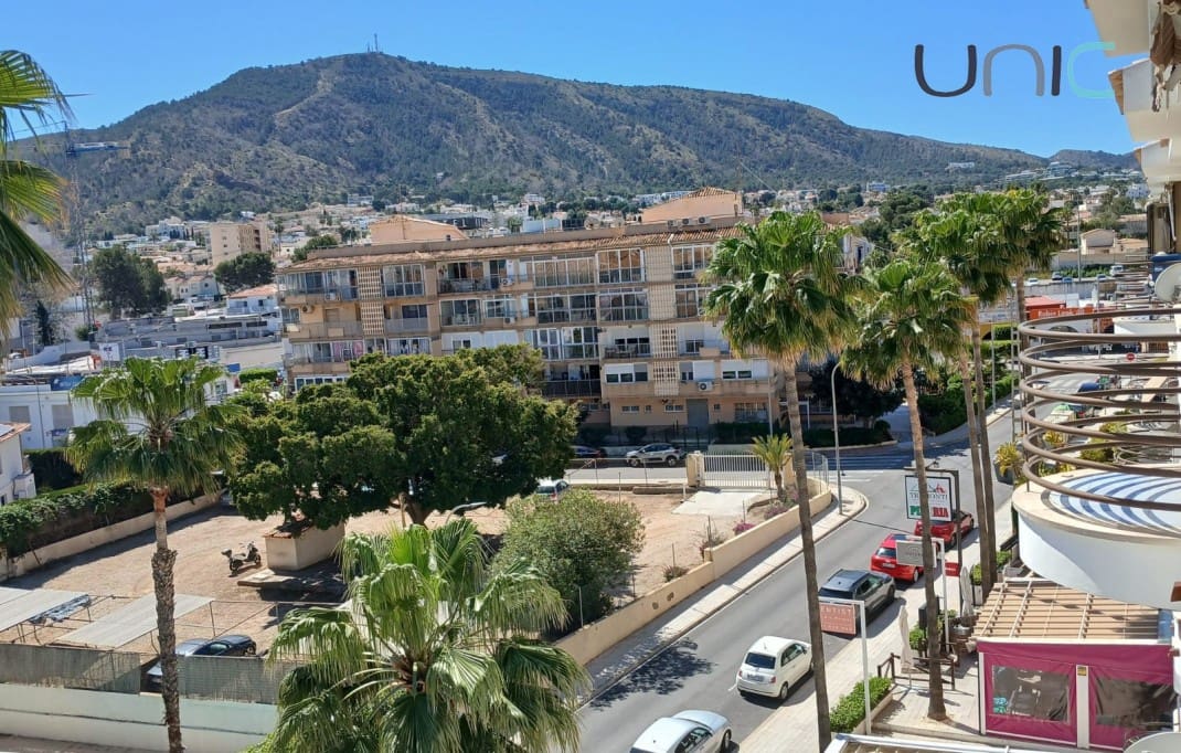 2 bedroom Apartment for sale in Albir with pool - € 275,000 (Ref: 9863572)