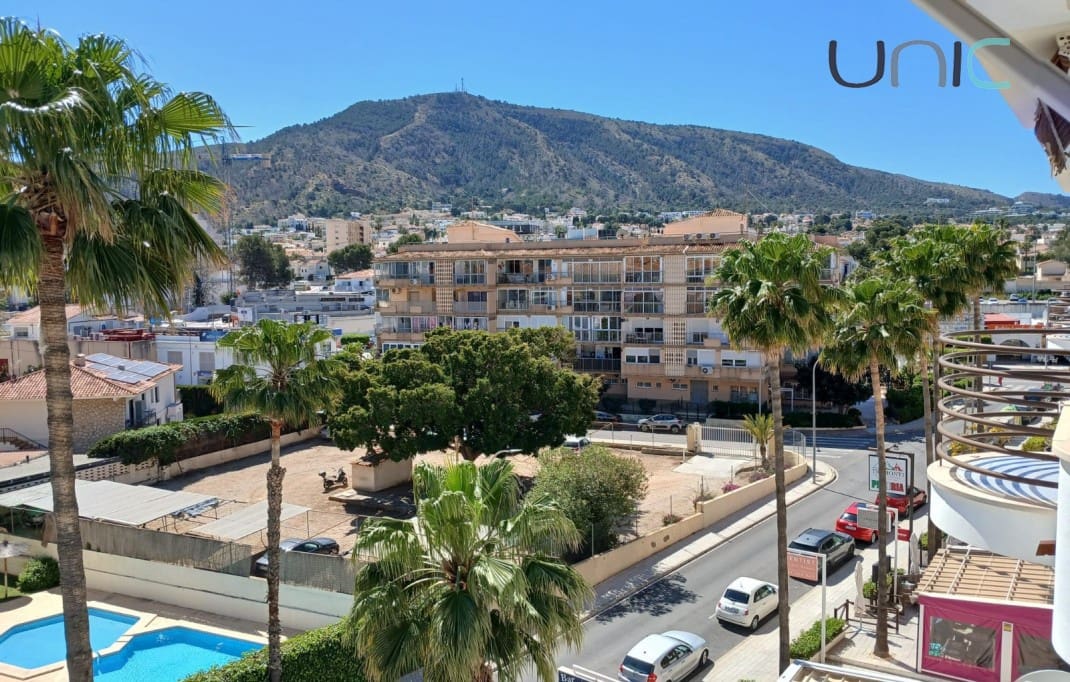 2 bedroom Apartment for sale in Albir with pool - € 275,000 (Ref: 9863572)