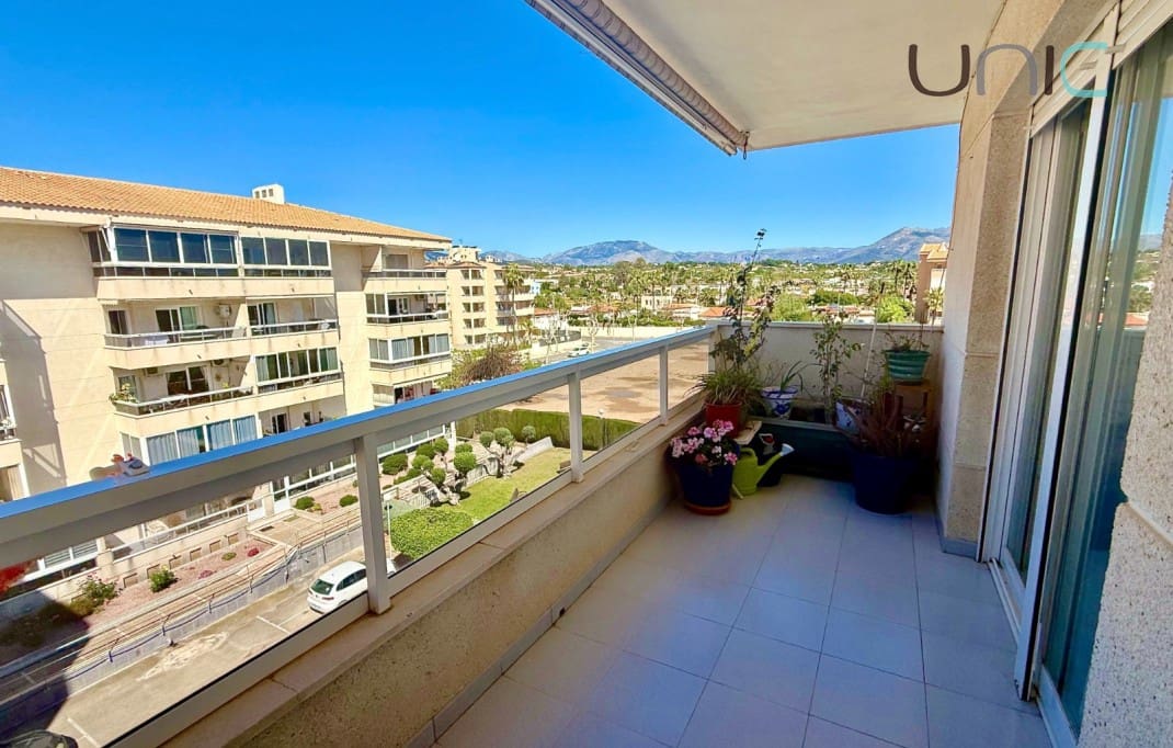 3 bedroom Apartment for sale in Albir with pool - € 395,000 (Ref: 9863669)