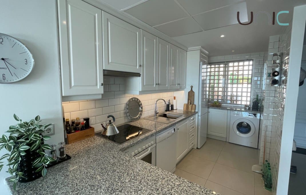 2 bedroom Townhouse for sale in Polop with pool - € 290,000 (Ref: 9892997)