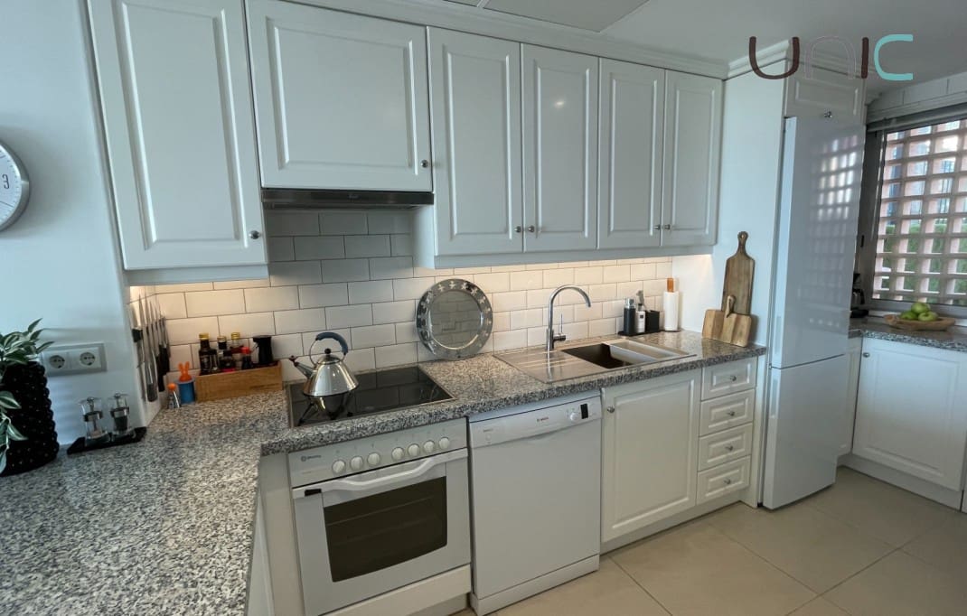 2 bedroom Townhouse for sale in Polop with pool - € 290,000 (Ref: 9892997)