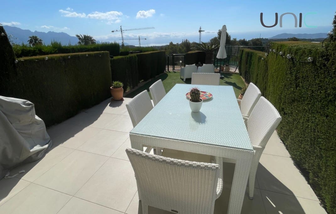 2 bedroom Townhouse for sale in Polop with pool - € 290,000 (Ref: 9892997)