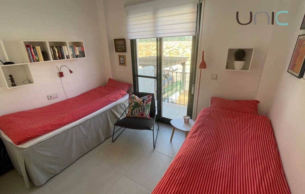 2 bedroom Townhouse for sale in Polop with pool - € 290,000 (Ref: 9892997)