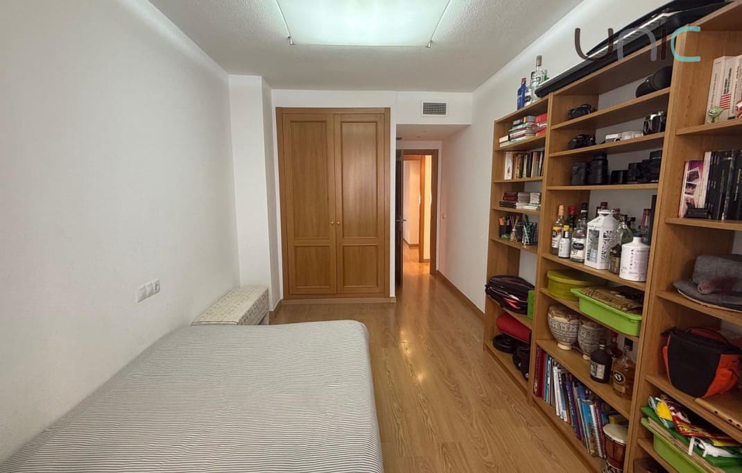 3 bedroom Apartment for sale in La Villajoyosa / Vila Joiosa with pool - € 365,000 (Ref: 9961551)