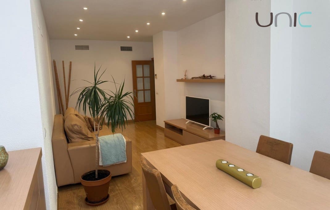 3 bedroom Apartment for sale in La Villajoyosa / Vila Joiosa with pool - € 365,000 (Ref: 9961551)