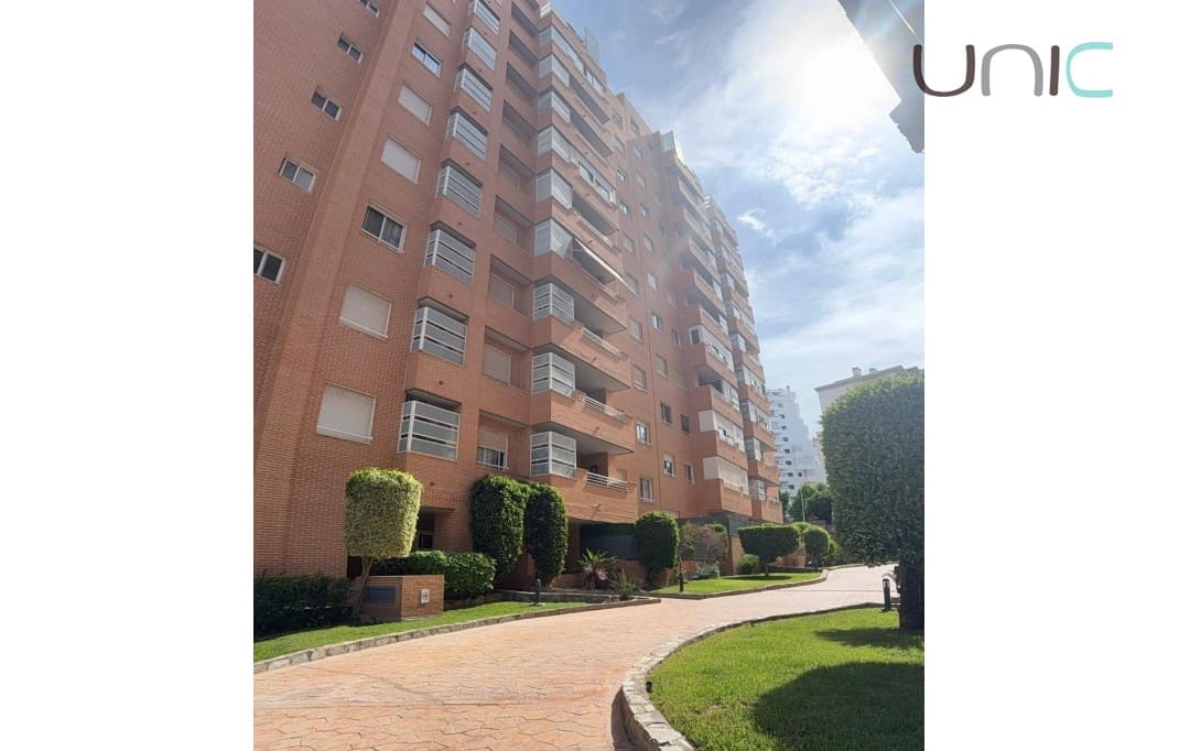 3 bedroom Apartment for sale in La Villajoyosa / Vila Joiosa with pool - € 365,000 (Ref: 9961551)