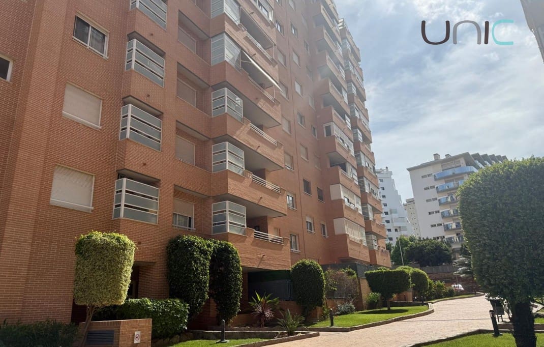 3 bedroom Apartment for sale in La Villajoyosa / Vila Joiosa with pool - € 365,000 (Ref: 9961551)