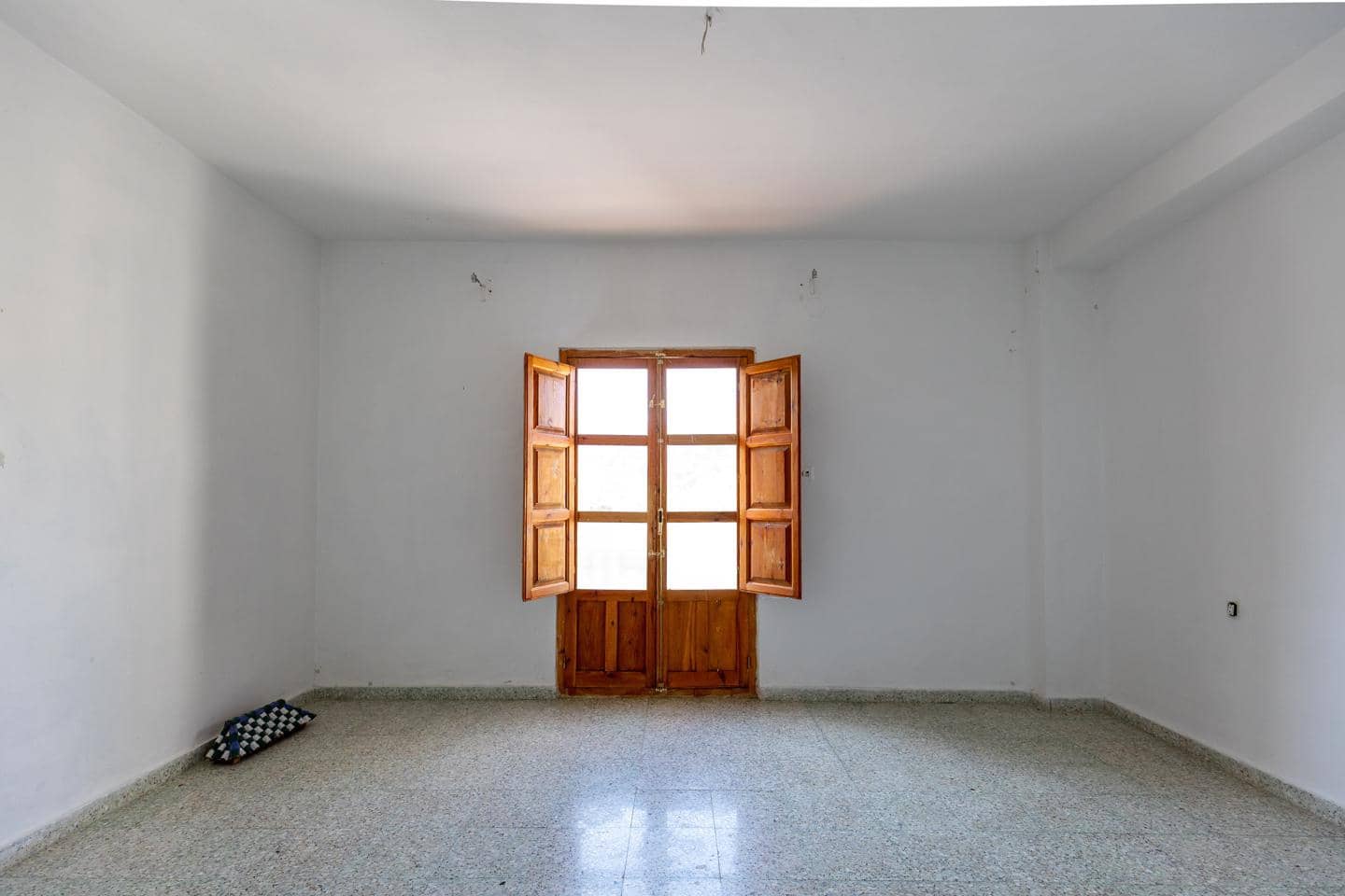 4 soveværelse Byhus til salg i Albunuelas - € 252.700 (Ref: 5414444)