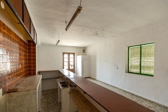 4 soveværelse Byhus til salg i Albuñuelas - € 252.700 (Ref: 5414444)