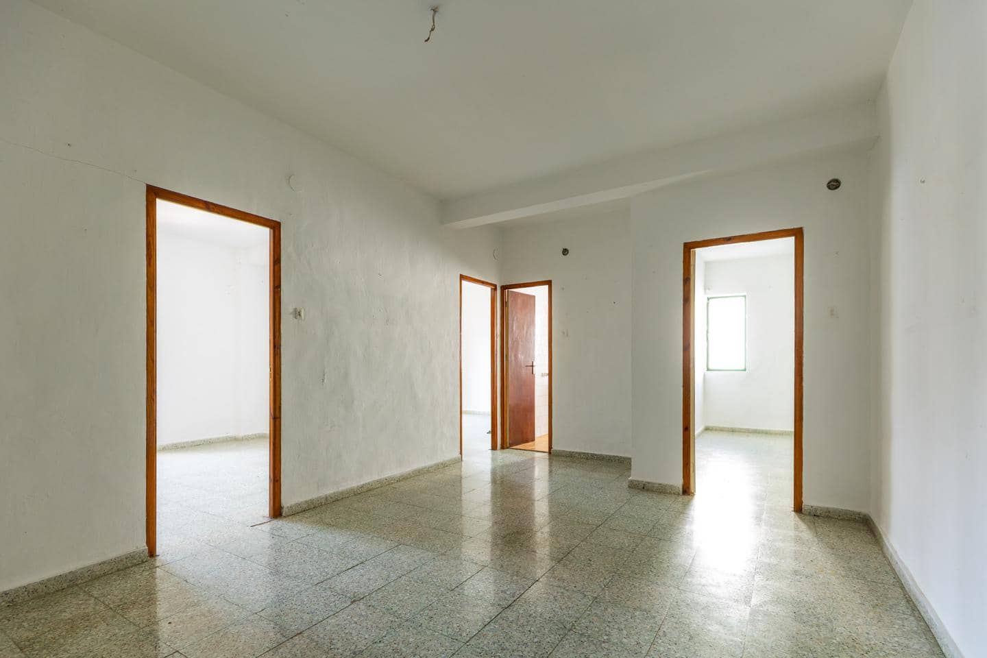 4 soveværelse Byhus til salg i Albunuelas - € 252.700 (Ref: 5414444)