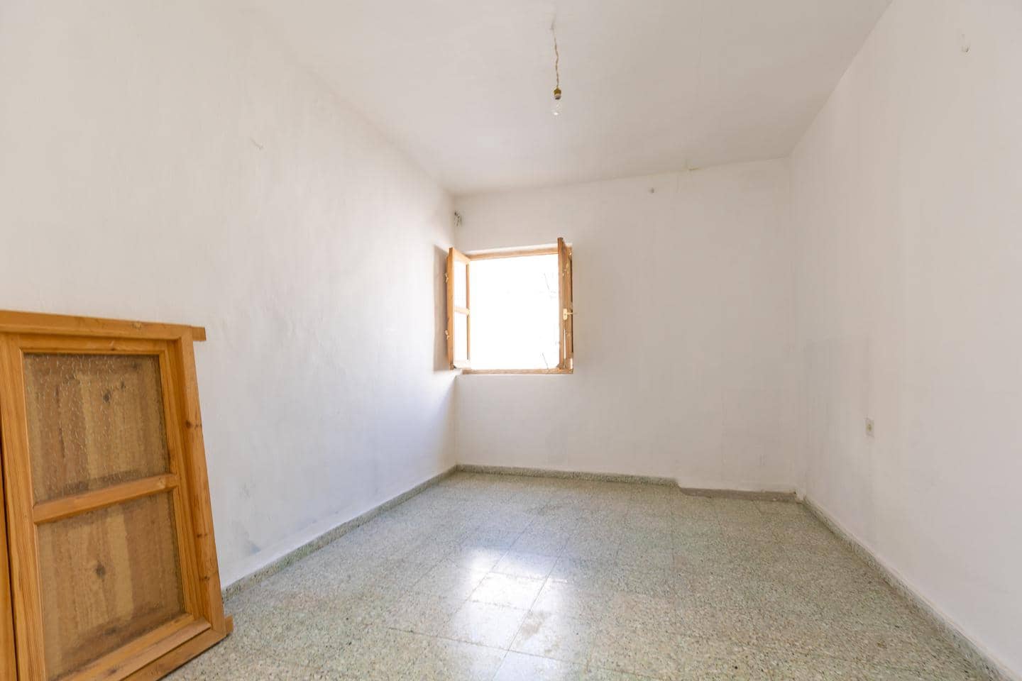 4 soveværelse Byhus til salg i Albunuelas - € 252.700 (Ref: 5414444)