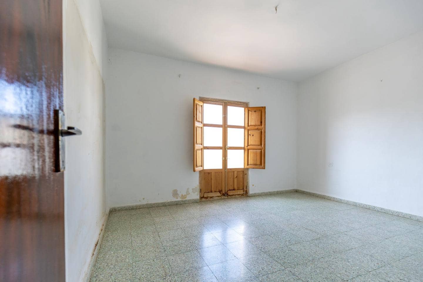 4 soveværelse Byhus til salg i Albunuelas - € 252.700 (Ref: 5414444)