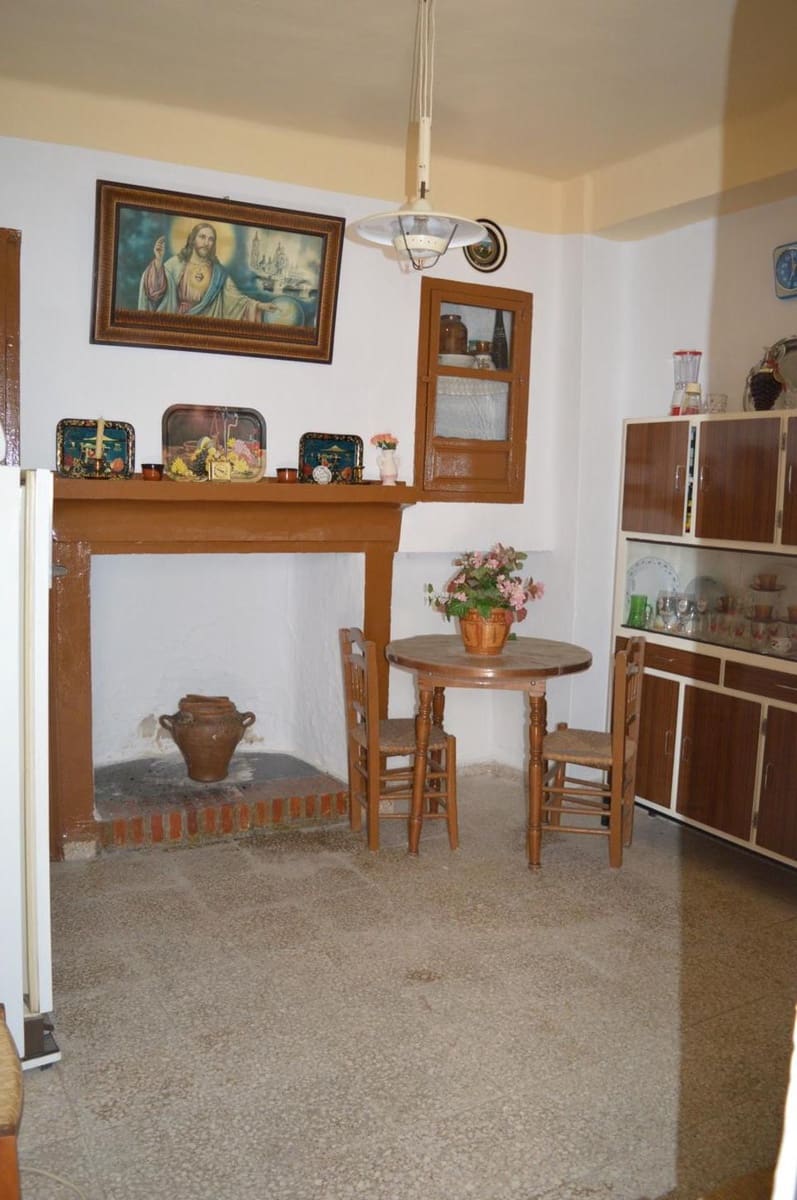 4 soveværelse Byhus til salg i Niguelas - € 94.500 (Ref: 5453021)