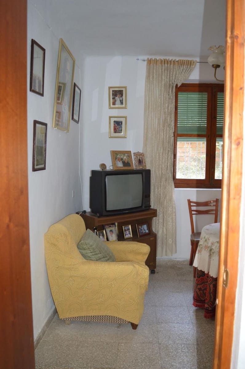 4 soveværelse Byhus til salg i Niguelas - € 94.500 (Ref: 5453021)