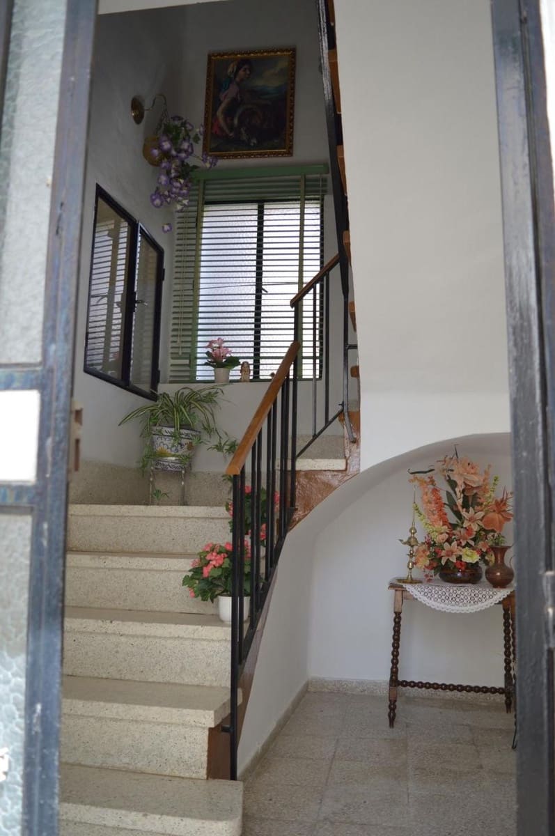 4 soveværelse Byhus til salg i Niguelas - € 94.500 (Ref: 5453021)