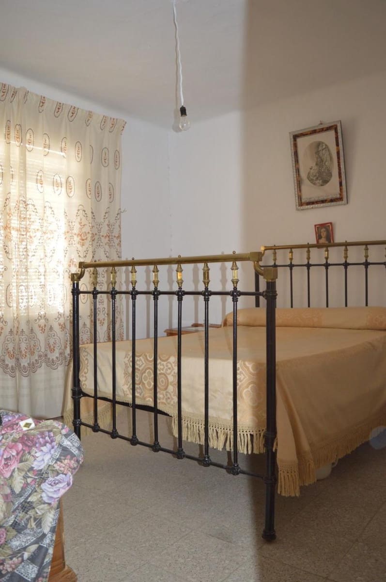 4 soveværelse Byhus til salg i Niguelas - € 94.500 (Ref: 5453021)