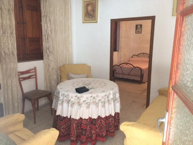 4 soveværelse Byhus til salg i Nigüelas - € 94.500 (Ref: 5453021)