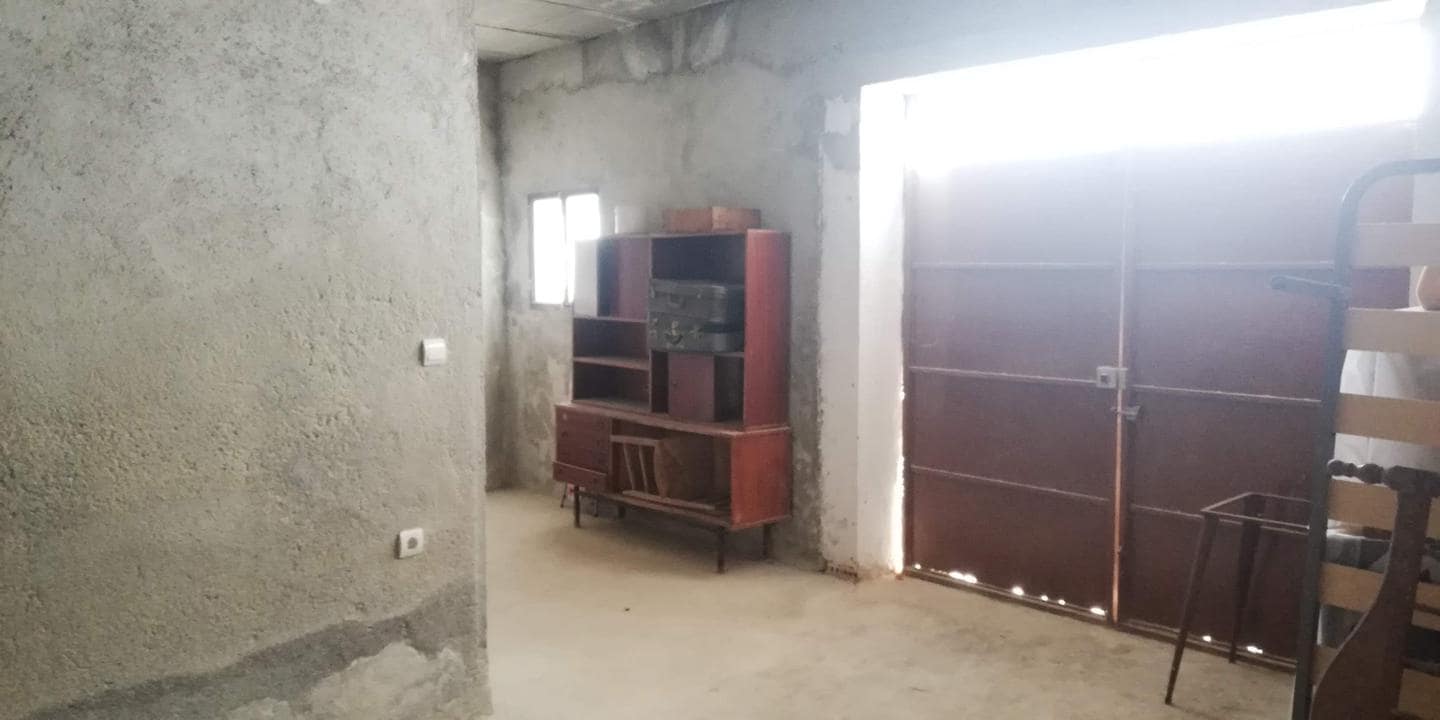 10 soveværelse Byhus til salg i El Pinar - € 240.000 (Ref: 5569055)