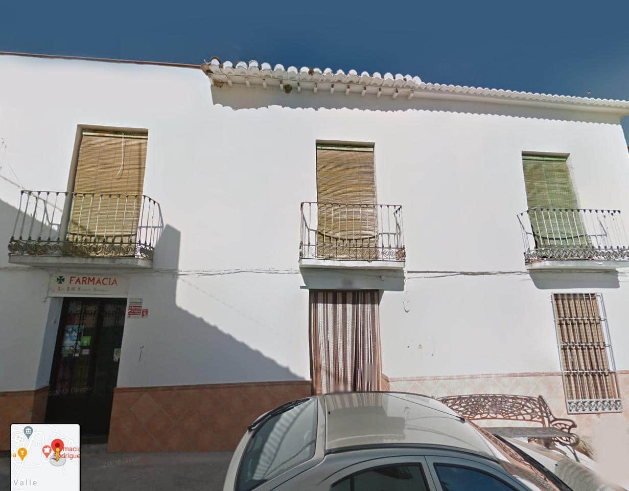 10 soveværelse Byhus til salg i El Pinar - € 240.000 (Ref: 5569055)