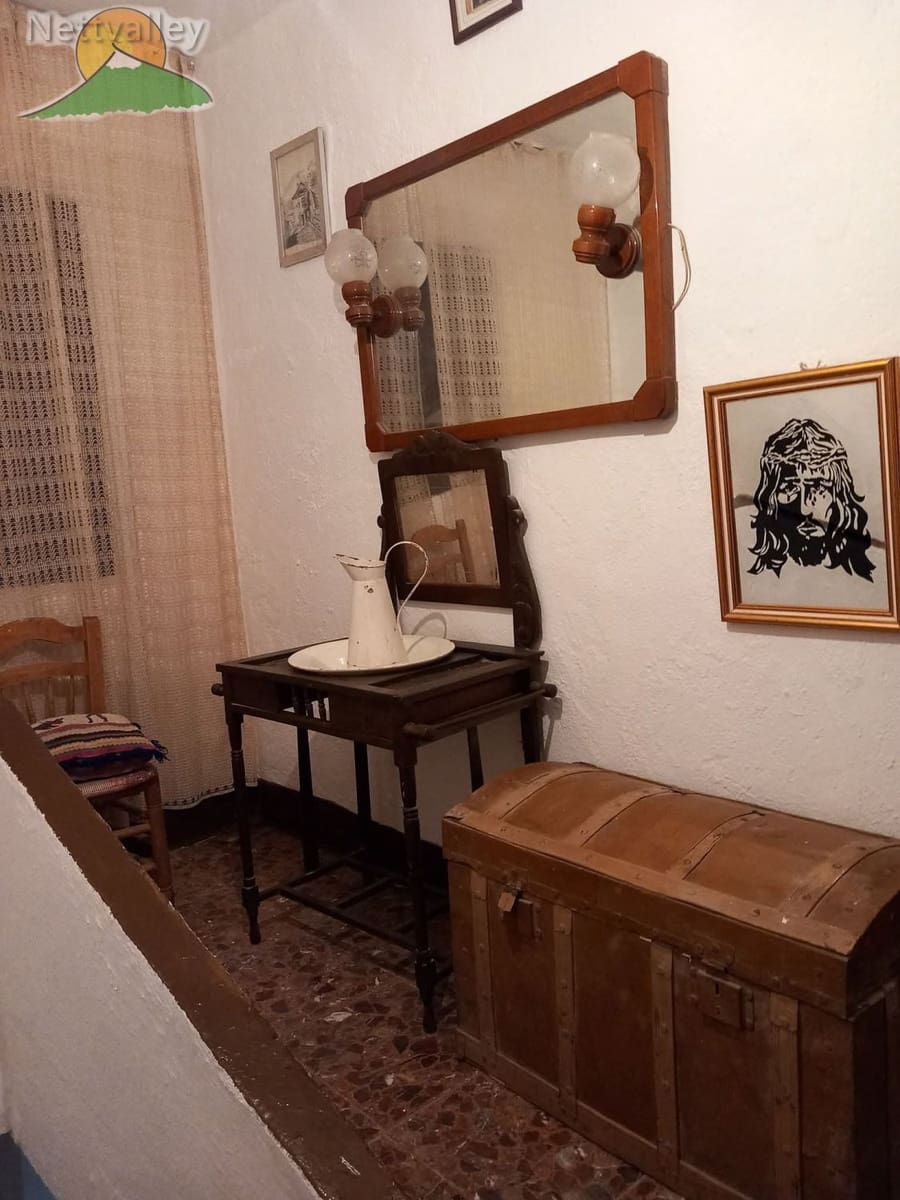 5 soverom Hus til salgs i Izbor - € 224 980 (Ref: 6995128)