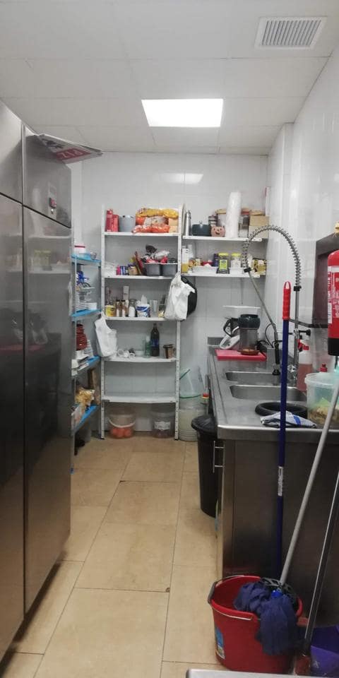 5 chambre Local Commercial à vendre à Durcal - 950 000 € (Ref: 7061200)