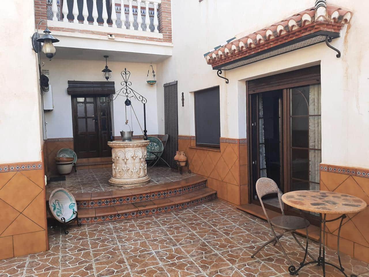 5 bedroom Townhouse for sale in Pinos del Valle, El Pinar € 159,900