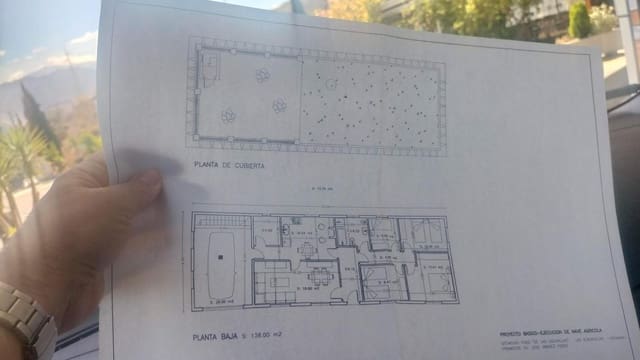 Finca/Hus på landet till salu i Albuñuelas - 29 990 € (Ref: 7617982)