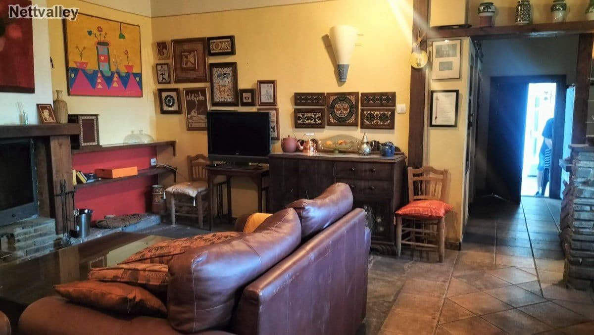 7 soveværelse Byhus til salg i El Pinar - € 272.100 (Ref: 7737223)