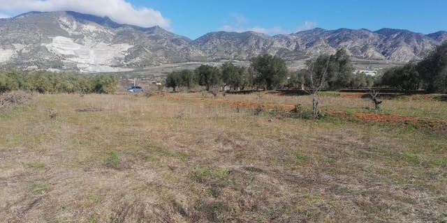 Finca/Herregård til salgs i Marchena, Dúrcal - € 18 900 (Ref: 7820998)