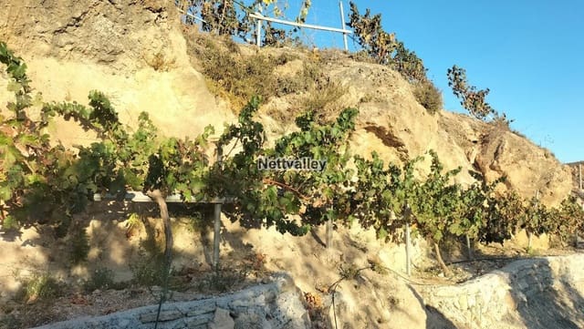 Finca/Landgut zu verkaufen in Pinos del Valle, El Pinar - 38.000 € (Ref: 8052125)