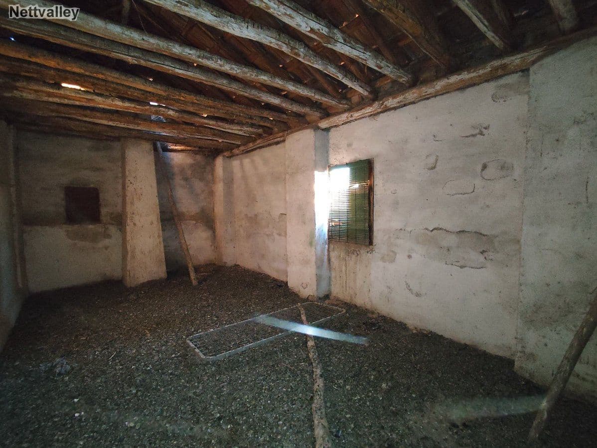 7 slaapkamer Huis te koop in Ambroz - € 279.500 (Ref: 8549107)