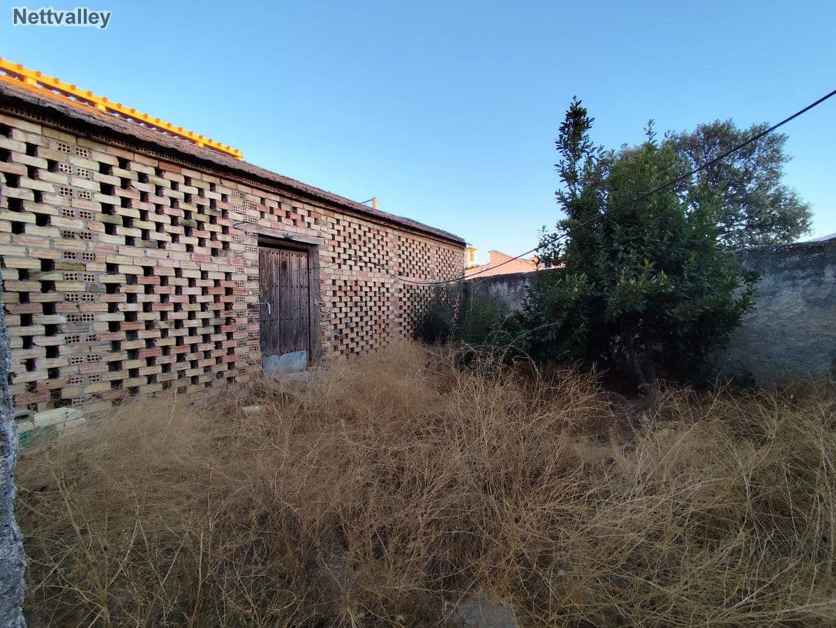 7 slaapkamer Huis te koop in Ambroz - € 279.500 (Ref: 8549107)