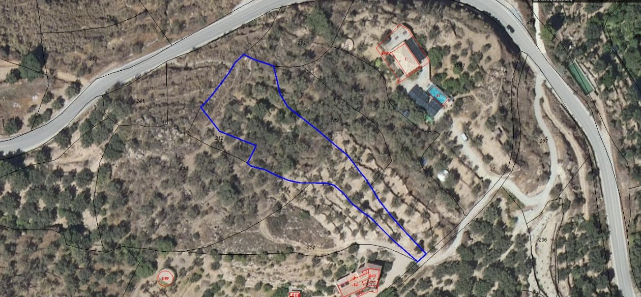 Finca/Maison de Campagne à vendre à Pinos del Valle - 38 000 € (Ref: 8764782)