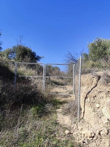 Finca/Landgut zu verkaufen in Pinos del Valle, El Pinar - 38.000 € (Ref: 8764782)