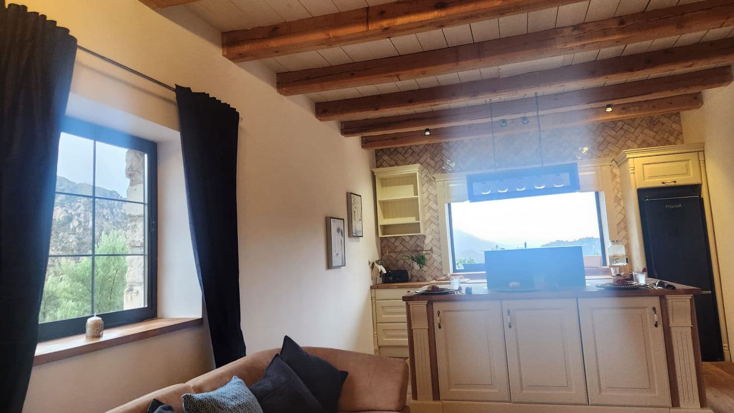 2 soveværelse Byhus til salg i Los Guajares - € 320.000 (Ref: 8766745)