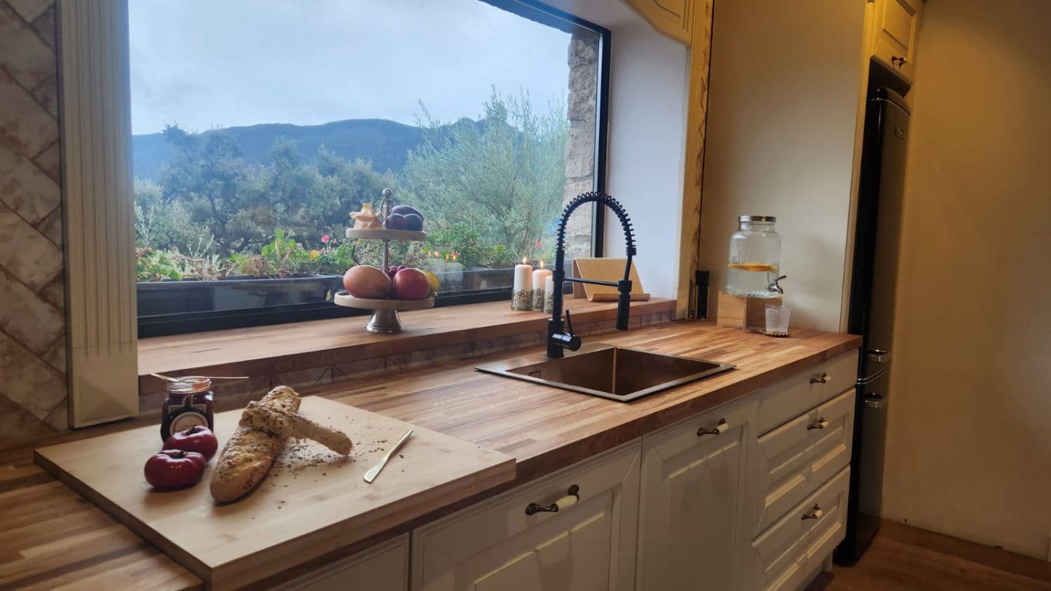 2 soveværelse Byhus til salg i Los Guajares - € 320.000 (Ref: 8766745)