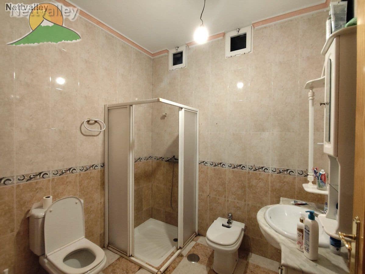 4 soveværelse Byhus til salg i Durcal - € 225.000 (Ref: 8966315)