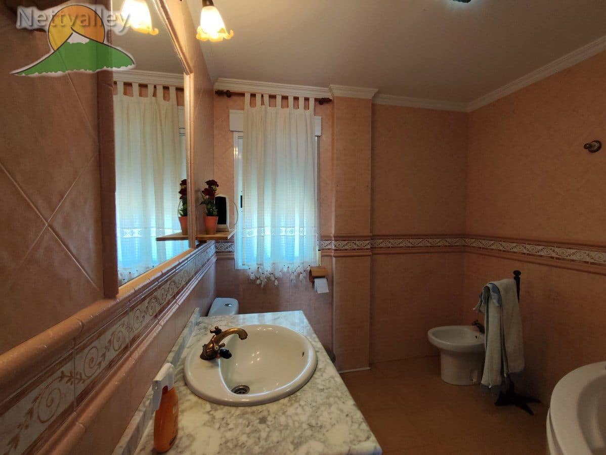 3 chambre Maison de Ville à vendre à Albunuelas avec garage - 339 000 € (Ref: 9191371)