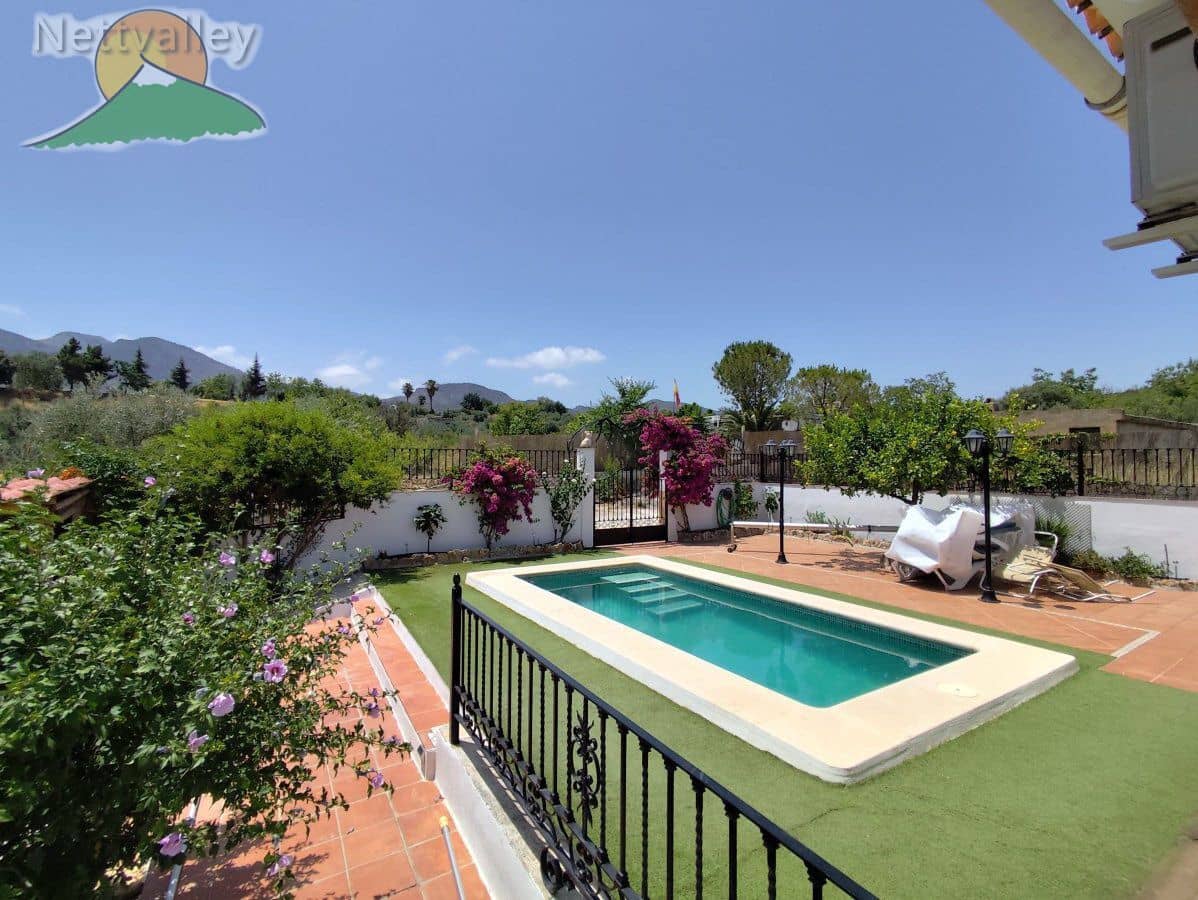 3 chambre Maison de Ville à vendre à Albunuelas avec garage - 339 000 € (Ref: 9191371)