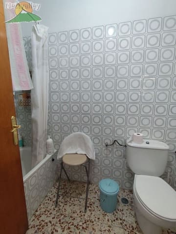 5 soveværelse Byhus til salg i Beznar, Lecrín - € 90.000 (Ref: 9218562)